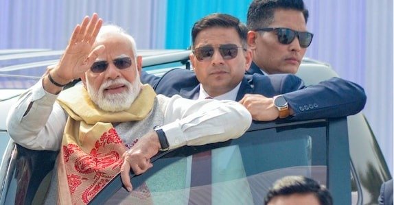 “Maoist, Muslim League Ideology”: PM Modi Launches Scathing Attack on Congress in Assam