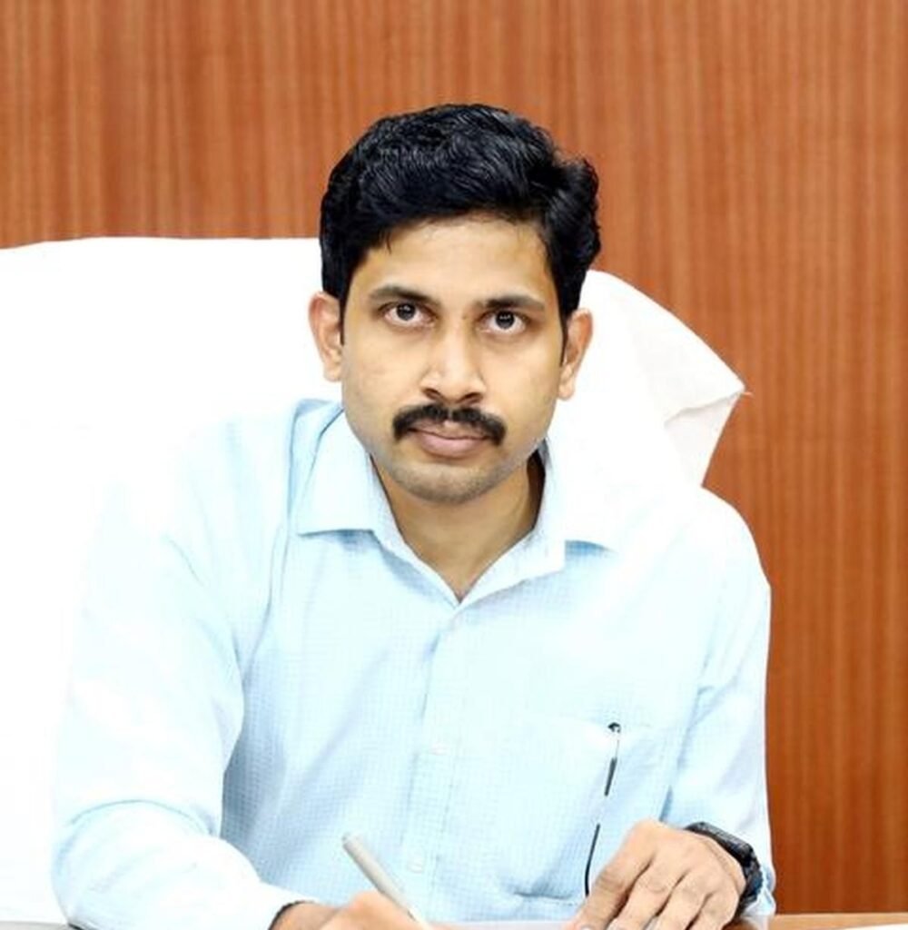 Tamil Nadu Cadre IAS S. Vineeth Picked for Key Role in Education Ministry